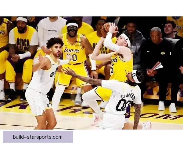 湖人交易风波再起引爆联盟震荡多队酝酿重磅变局季后赛格局生变