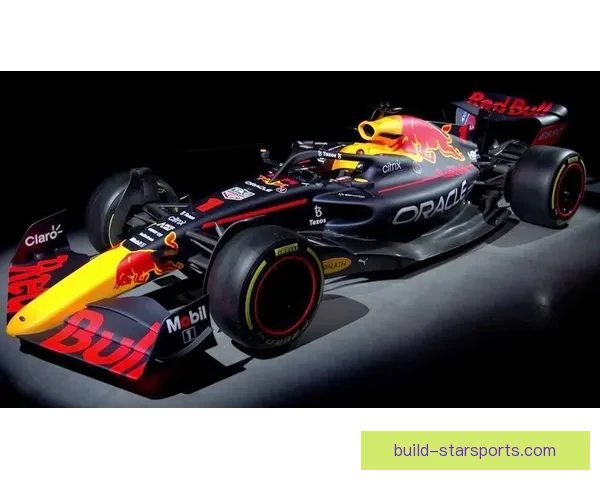 F1赛季激战正酣 红牛车队包揽前两名 驰骋赛道成就辉煌