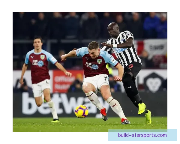 伯恩利足球俱乐部历史沿革与辉煌成就全面解析