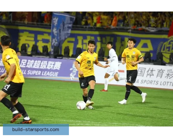 中国足球联赛新赛季开幕 强强对决引发球迷热议赛事精彩纷呈